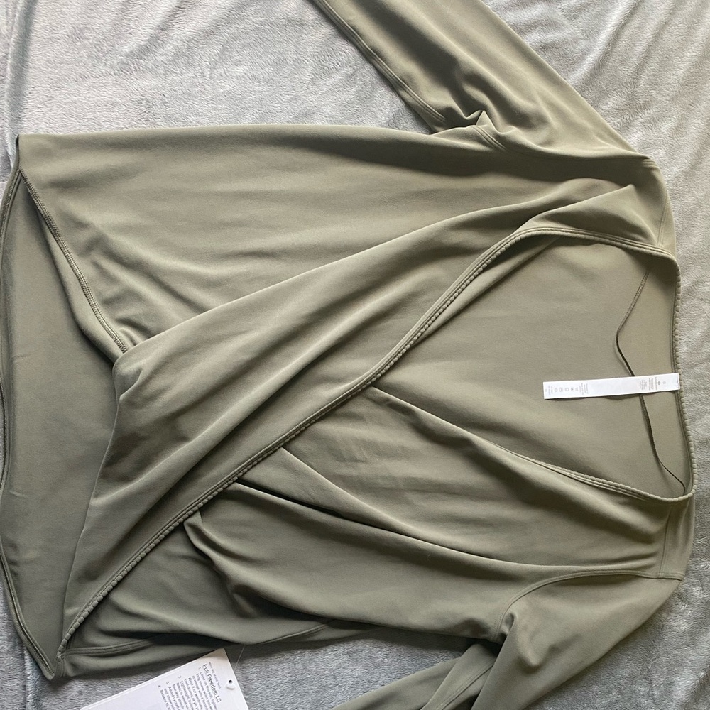 Lululemon fleece sweater NWT